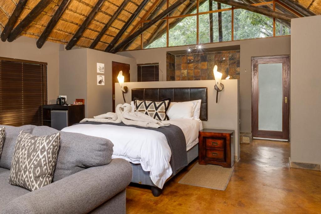 Luxury King Suite photo