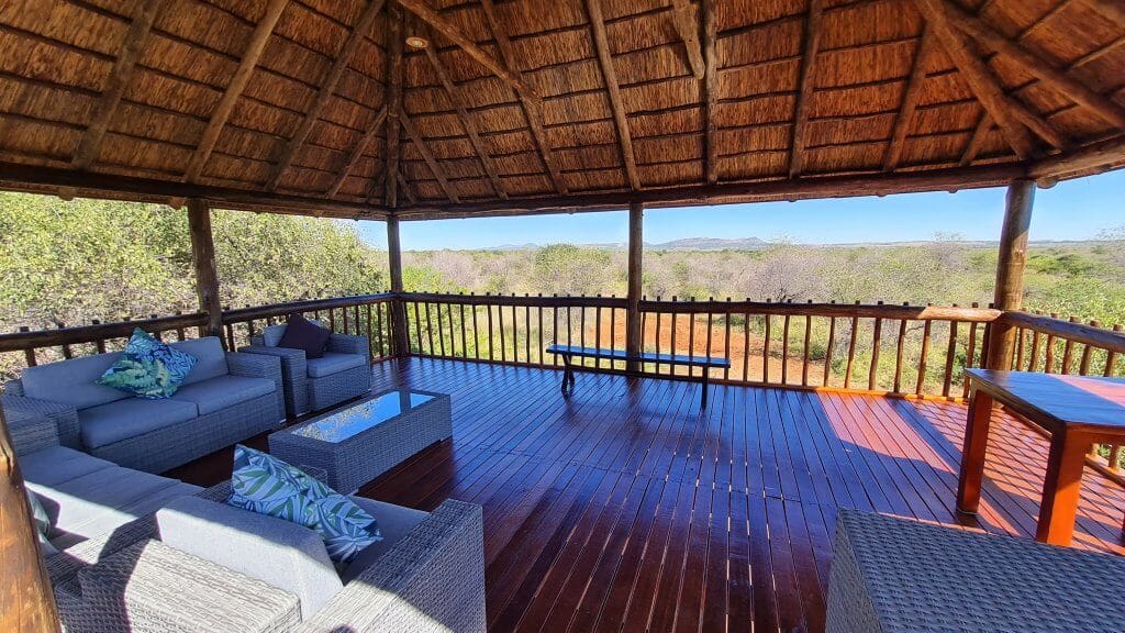 Buffalo Thorn Lodge