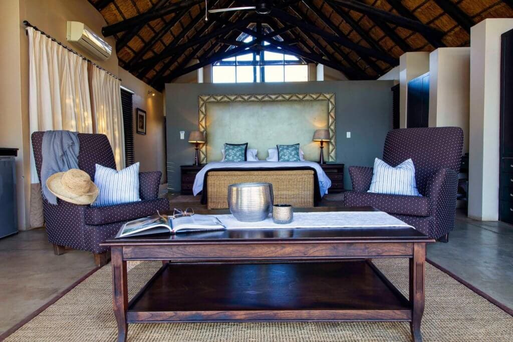 Buffalo Thorn Lodge