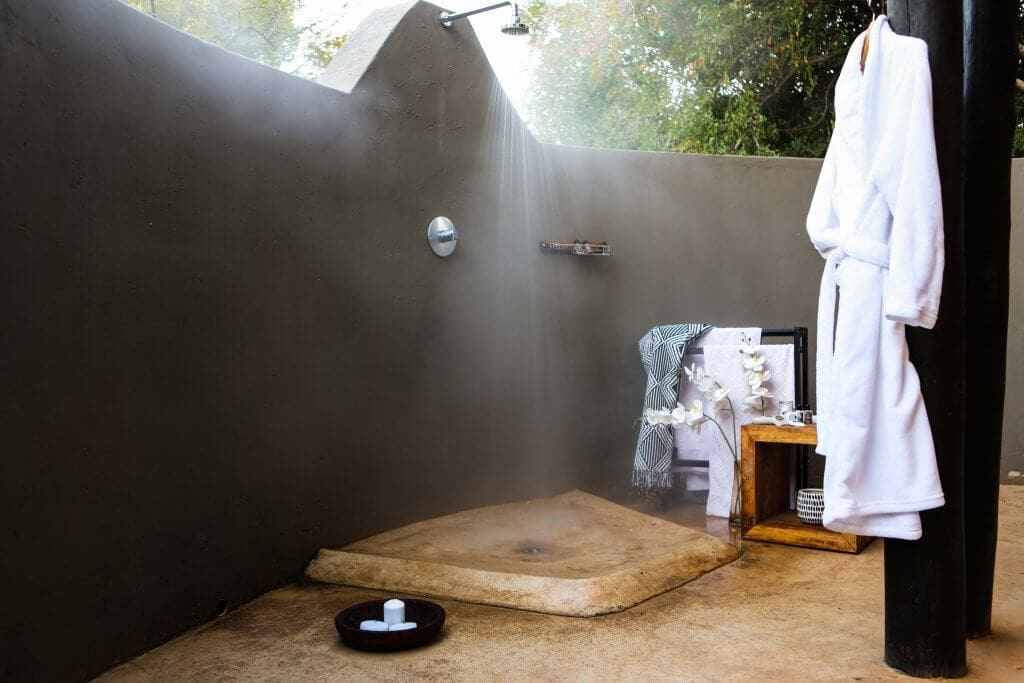 Buffalo Thorn Lodge