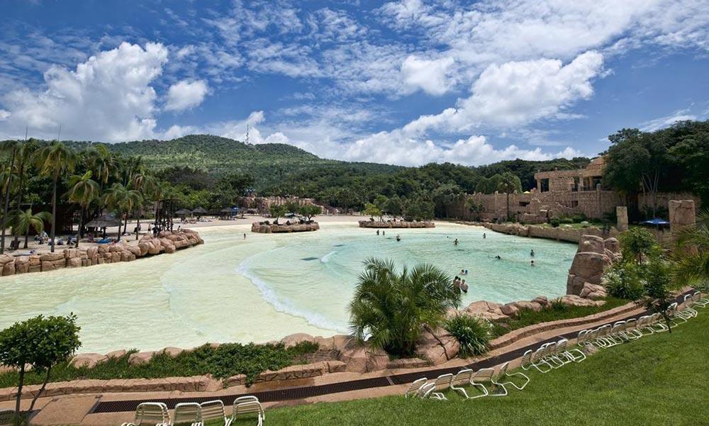 Sun City Cabanas Hotel