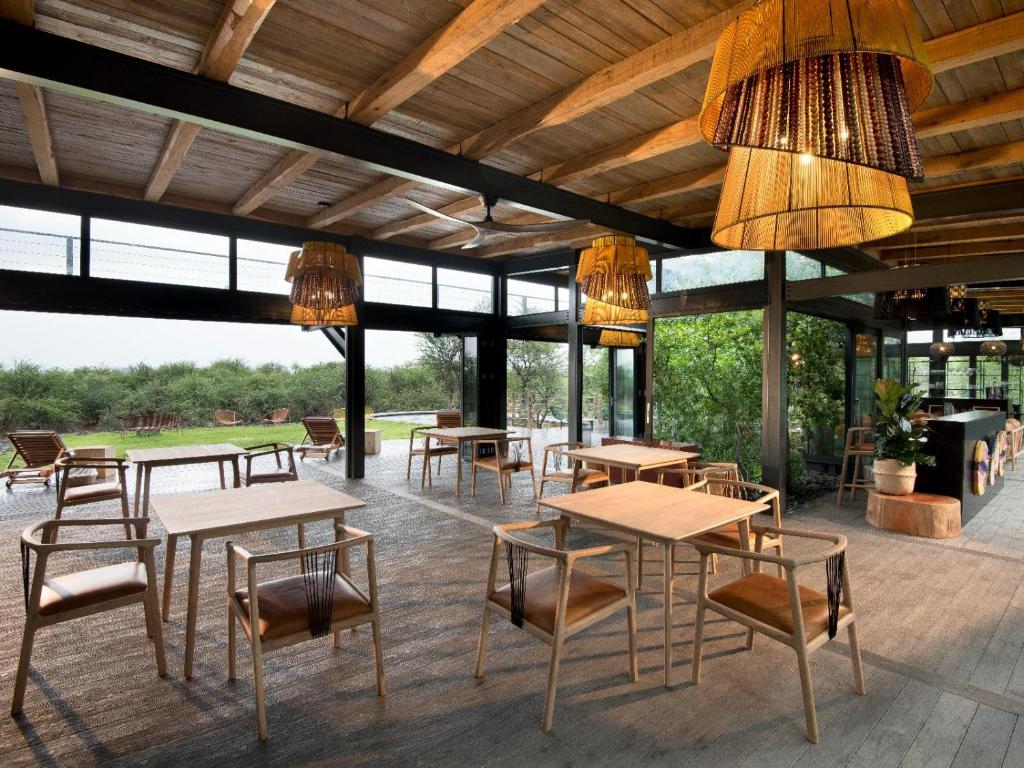Mbazo Safari Lodge