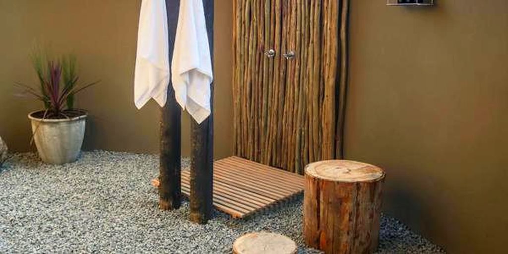 Ntamba Safari Lodge