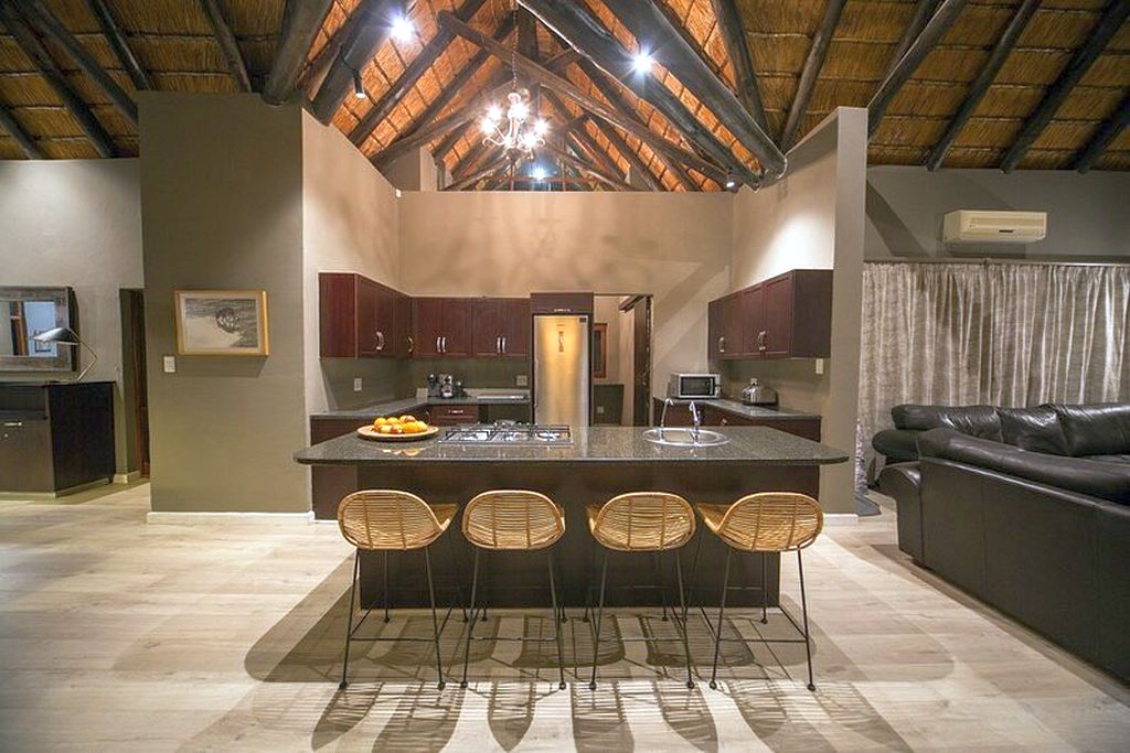 Ntamba Safari Lodge