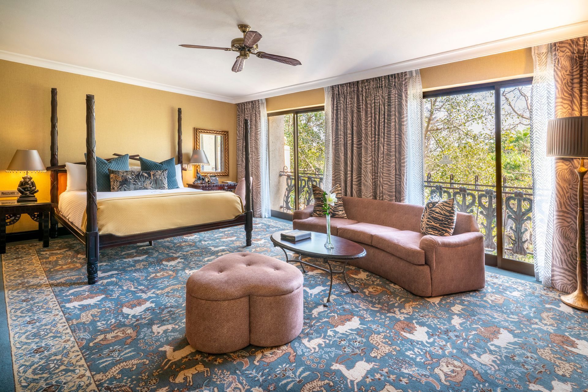 Superior Luxury Family Room photo