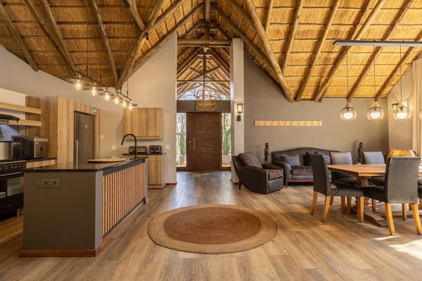 Tsholo Safari Lodge