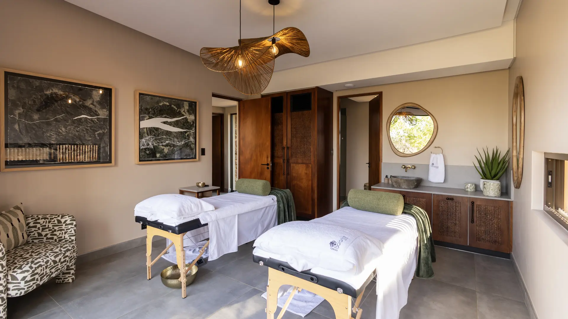 Tshukudu Bush Lodge